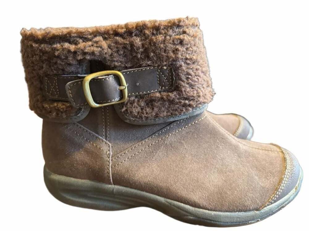 Easy Spirit eXplorer 24 Women's Ankle Bootie